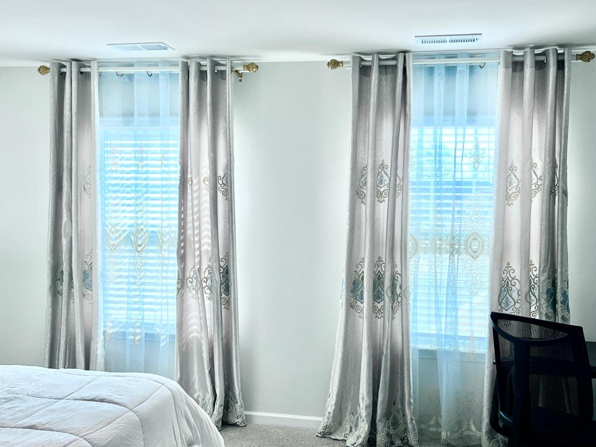 Spacious 4-Bedroom House,6Beds With Office Space Charlotte Bagian luar foto